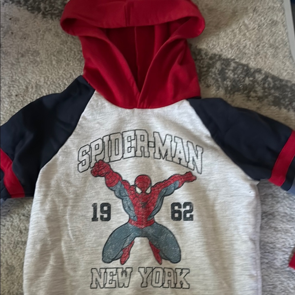 Boys spider man sweatshirt.